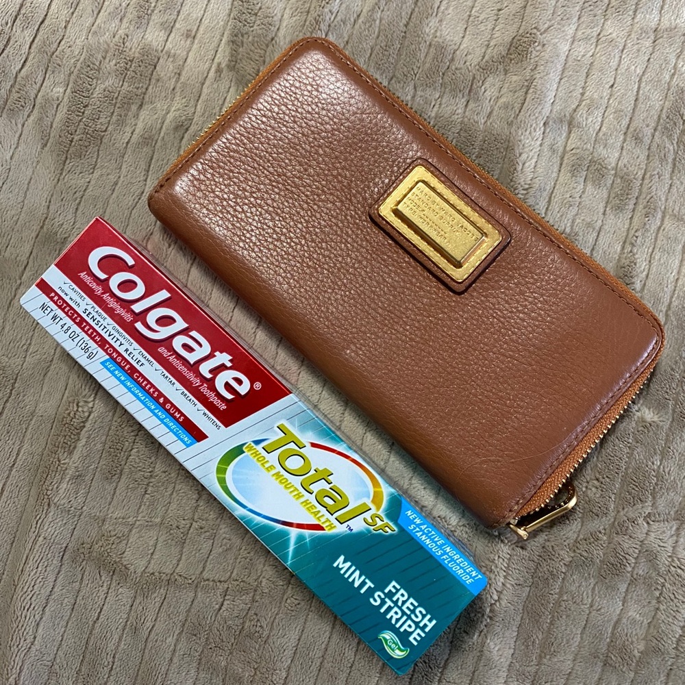 Marc Jacobs continental wallet